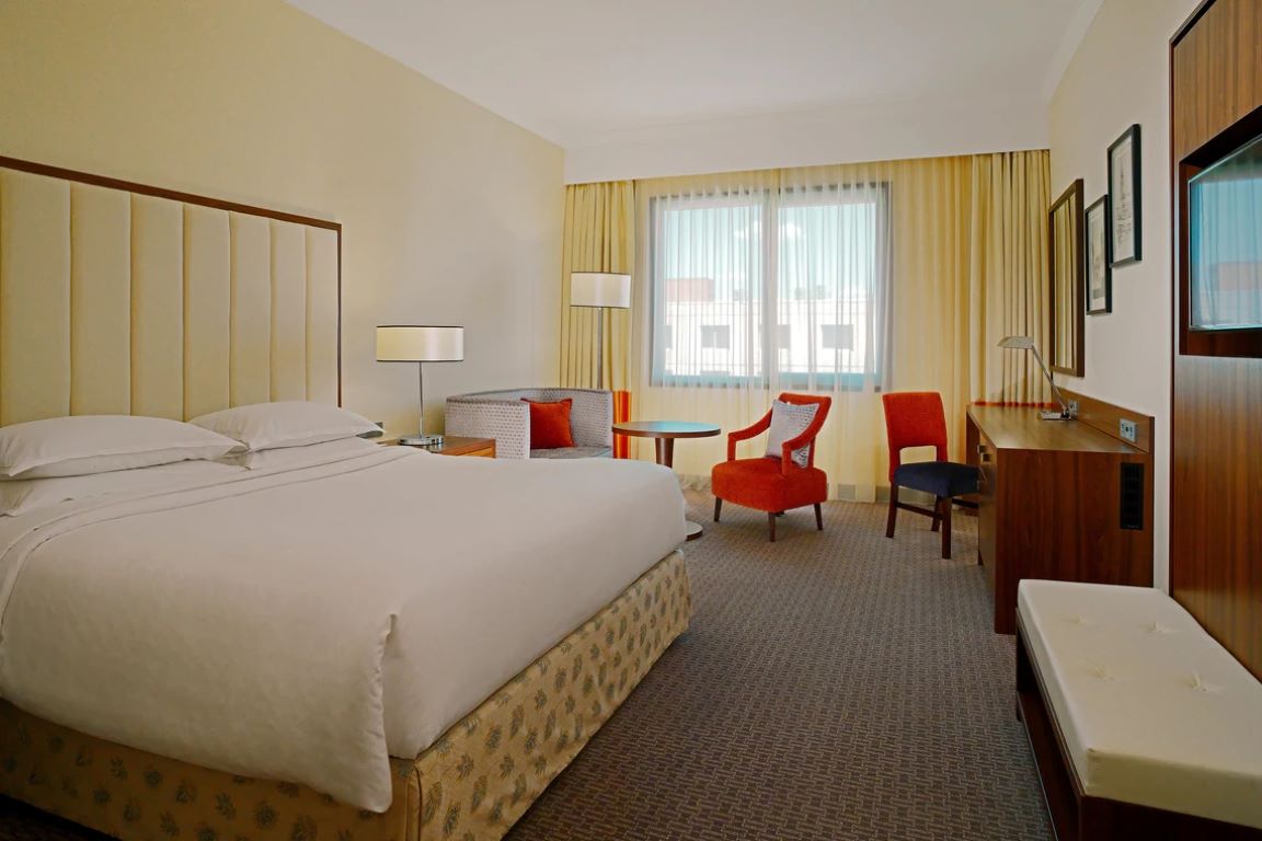 Hotel Sheraton Zagreb-Deluxe soba.jpg