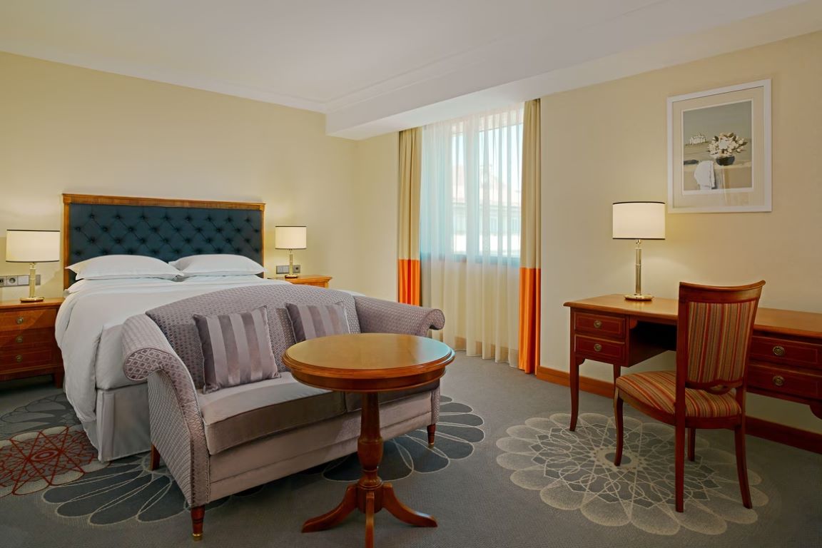 Sheraton Zagreb Hotel-Executive soba.jpg
