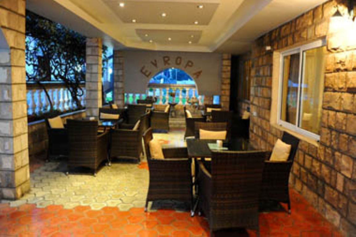 Evropa Hotel-Terasa.jpg