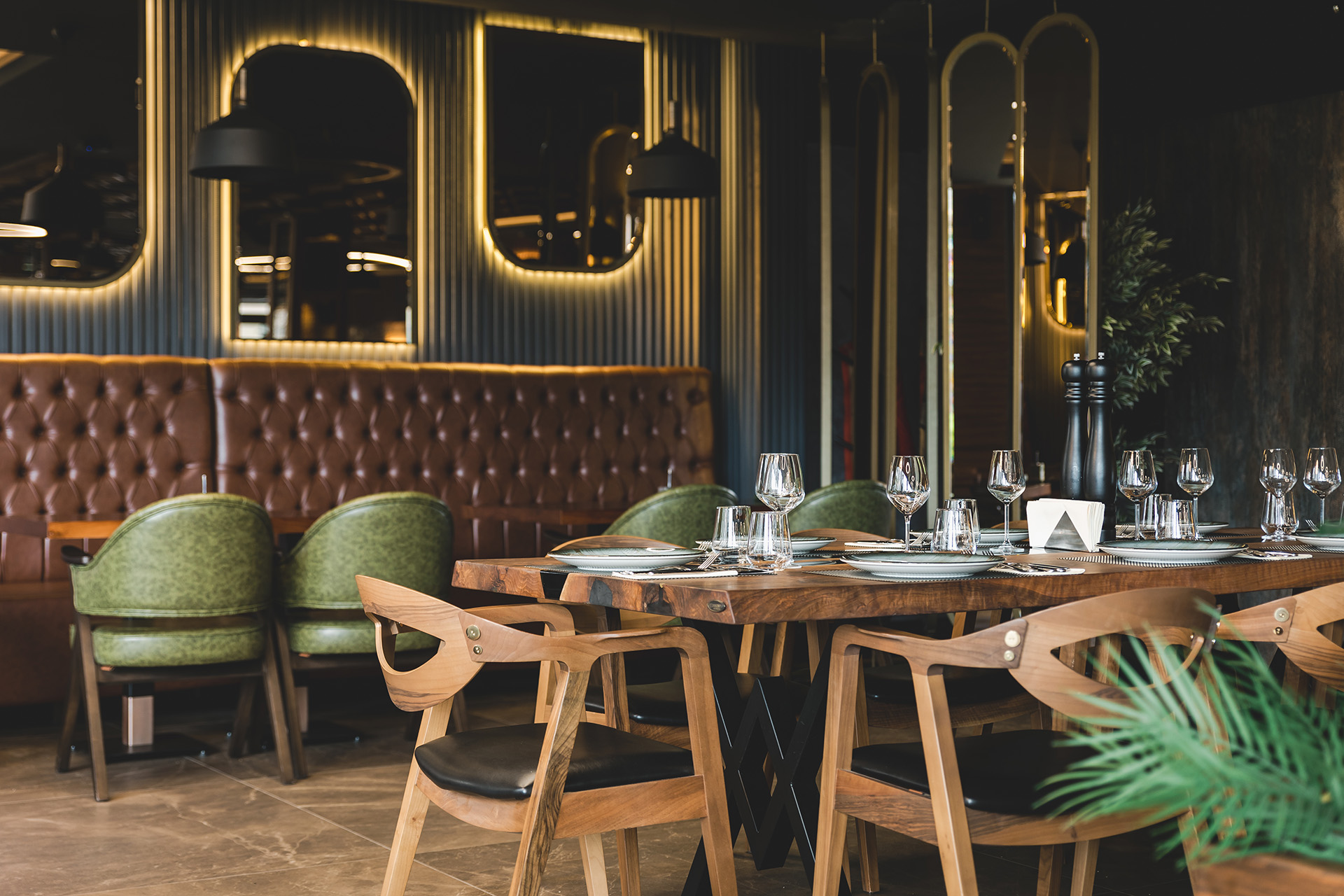 Bristol Hotel-Restoran.jpg