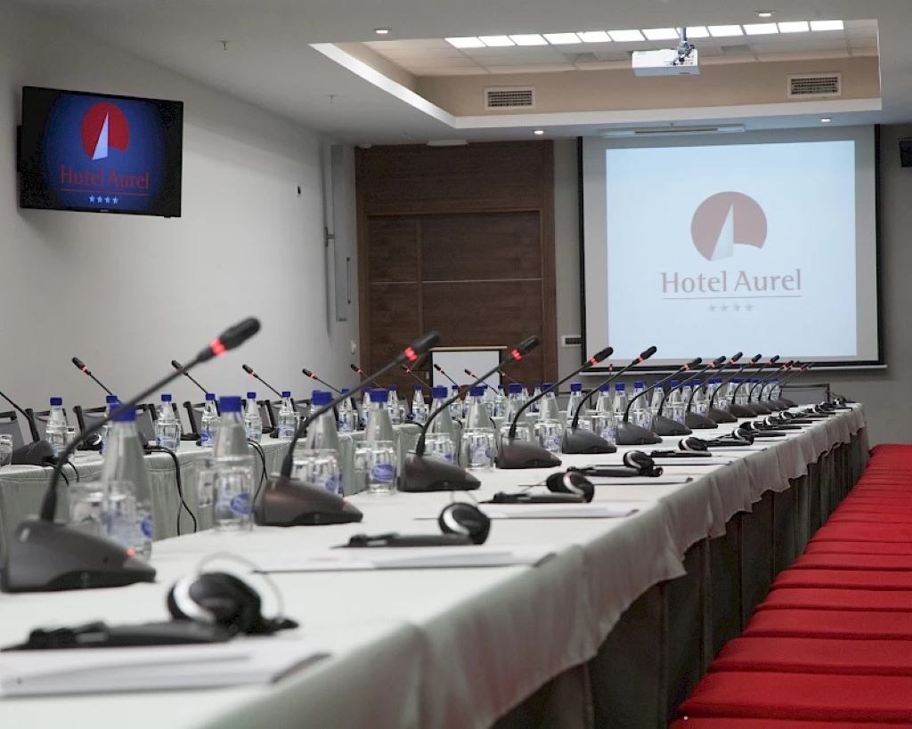 Hotel Aurel-Sala za konferencije.jpg