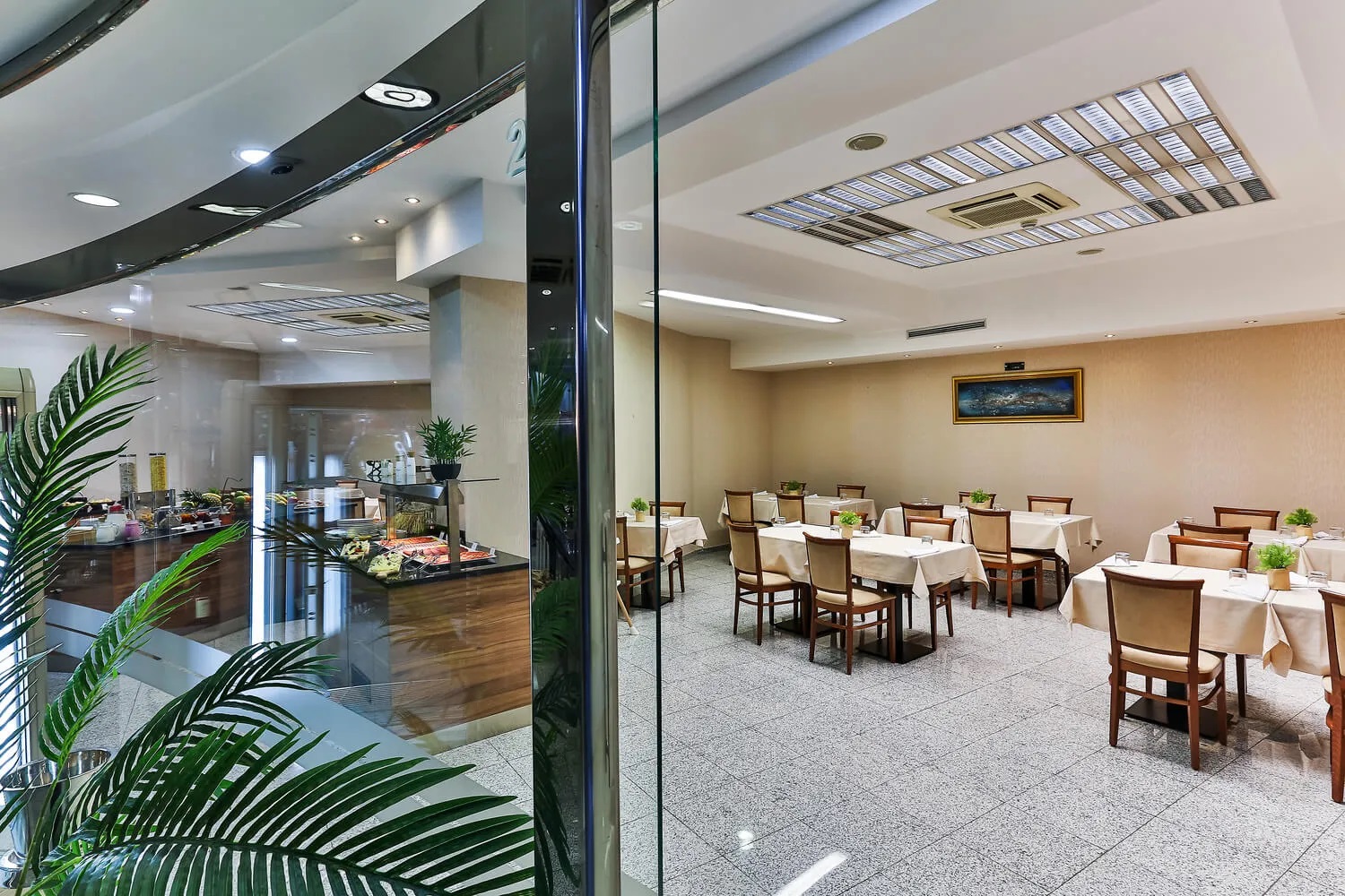 Kings Park Hotel-Restoran.jpg