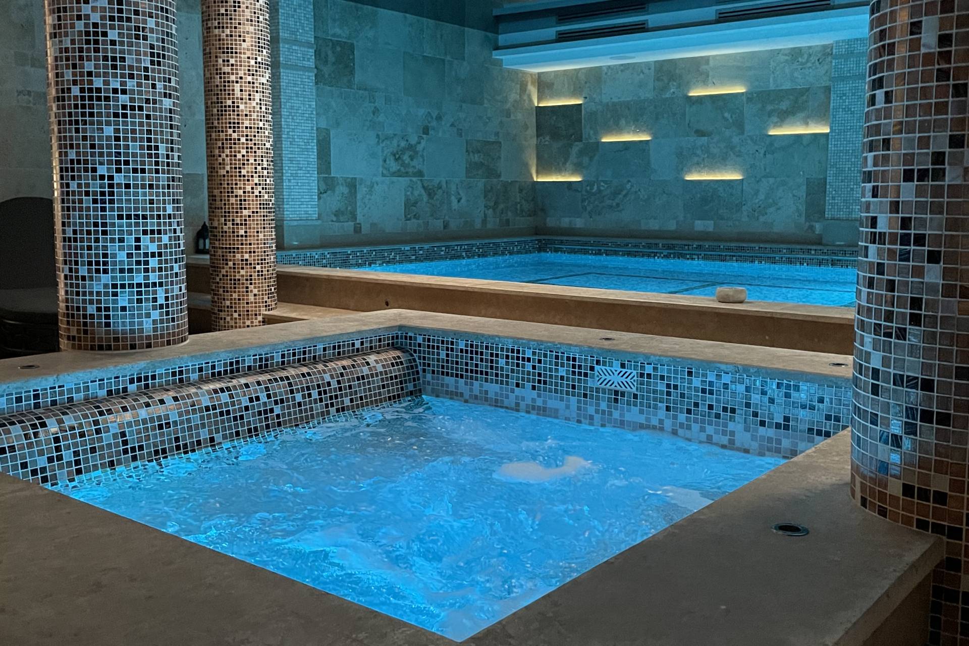 Alexandar Lux Hotel-Djakuzi.jpg