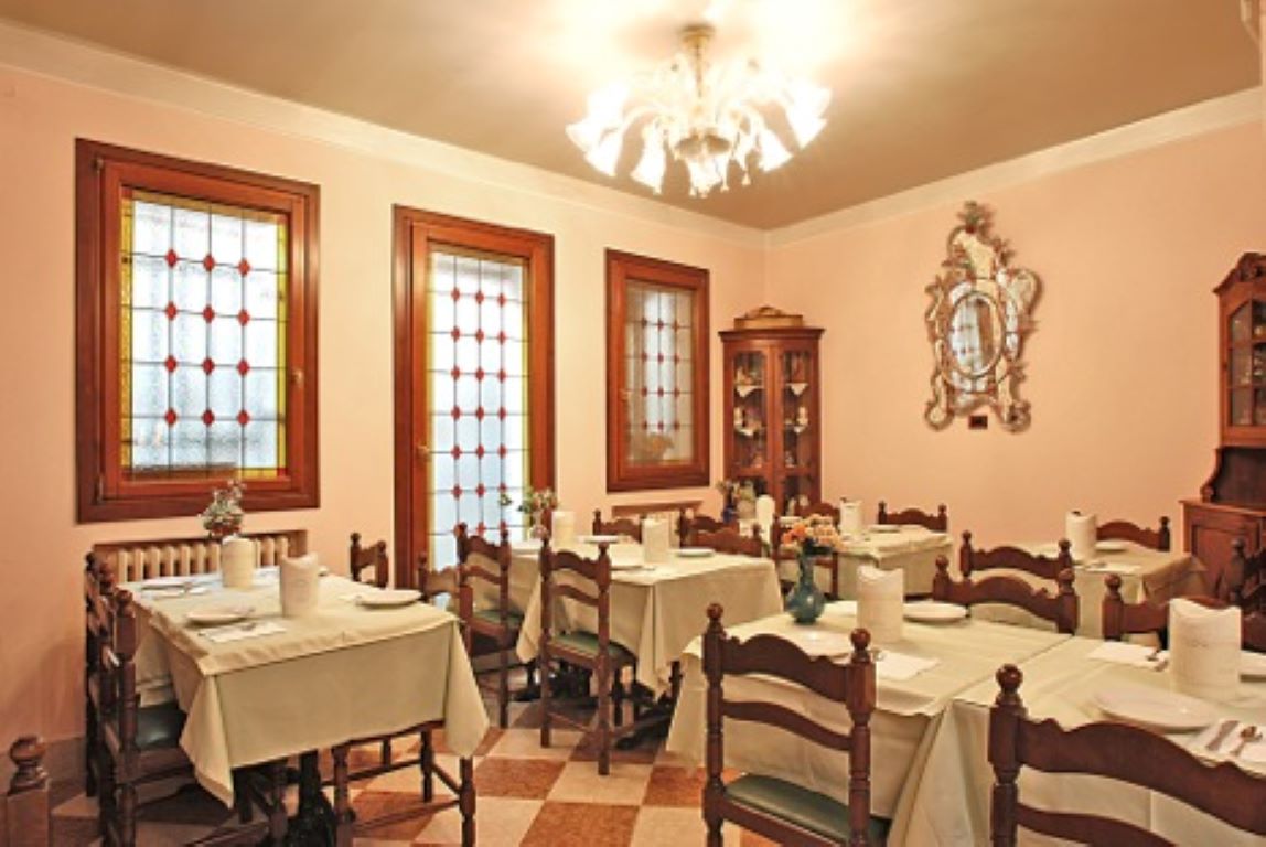 Fontana Hotel-Restoran.jpg
