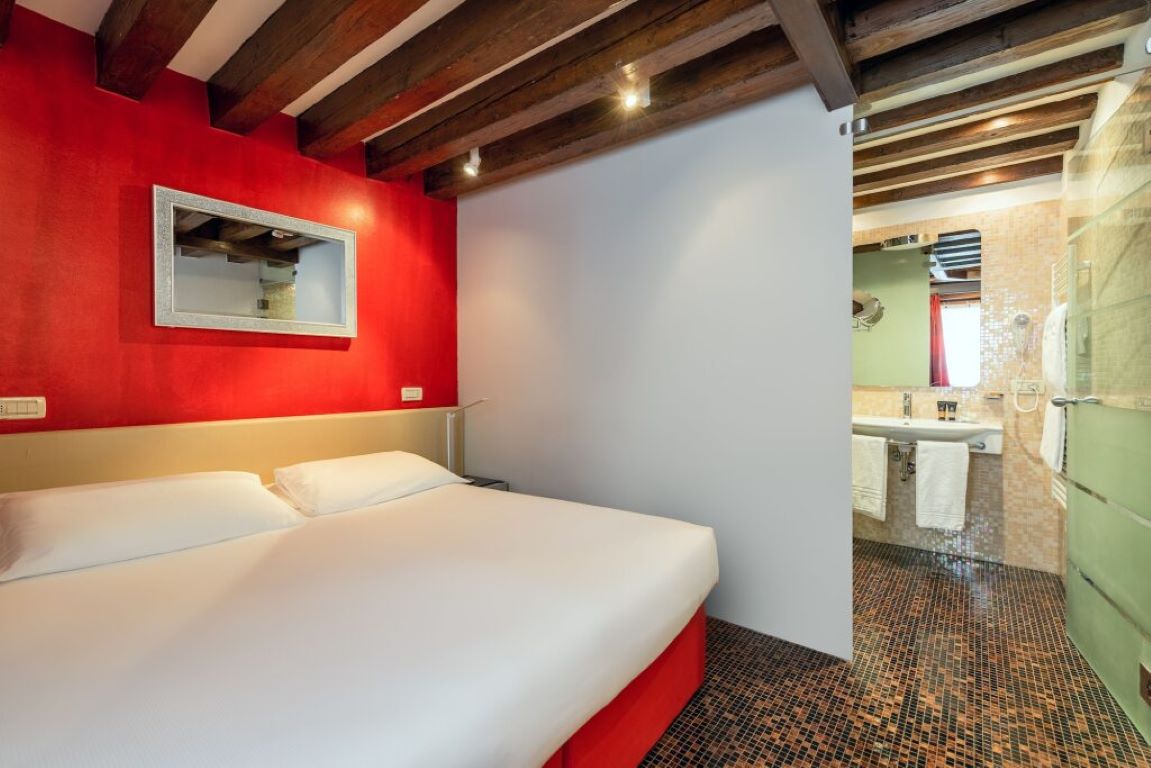 Hotel Il sogno di Giulietta e Romeo-Economy soba.jpg