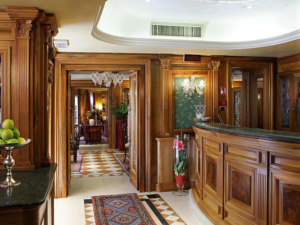 Hotel Santa Marina-Recepcija.jpg