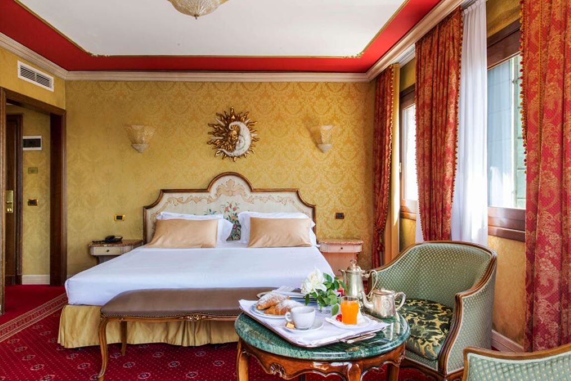 Hotel NH Venezia Santa Lucia-Porodicna soba.jpg