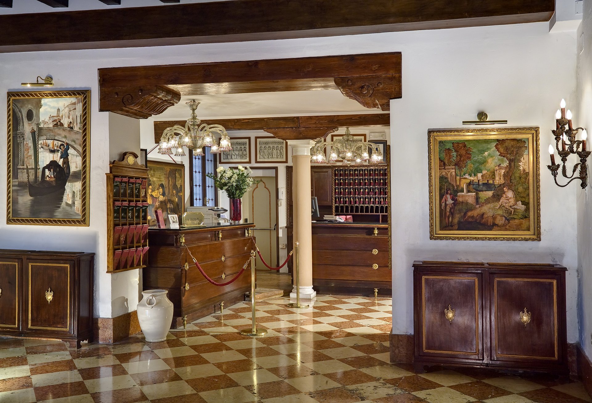 Hotel Giorgione-Recepcija.jpg