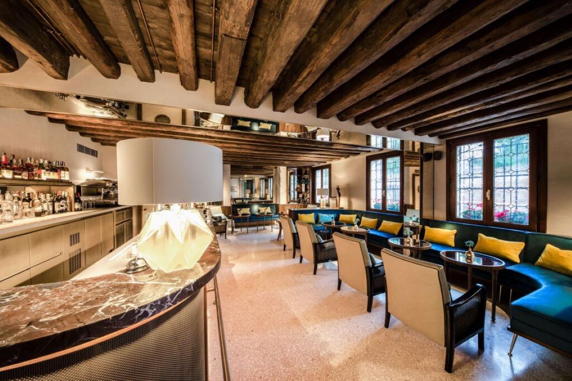 NH Collection Venezia Grand Hotel Palazzo dei Dogi-Bar.jpg