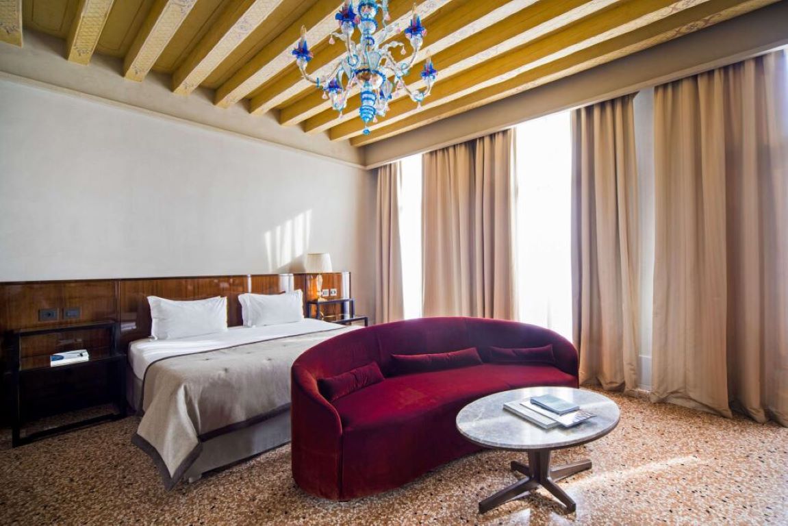 NH Collection Venezia Grand Hotel Palazzo dei Dogi-Junior suite.jpg