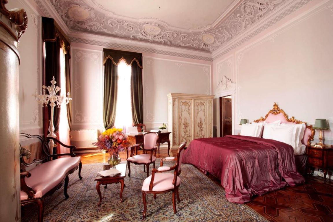 NH Collection Venezia Grand Hotel Palazzo dei Dogi-Predsednicki suite.jpg