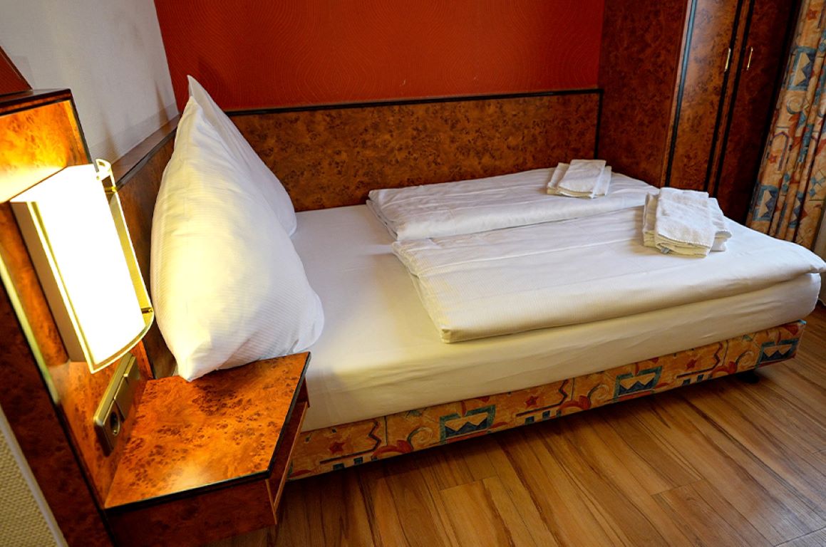 Hotel Miramar am Romer-Standardna soba.jpg