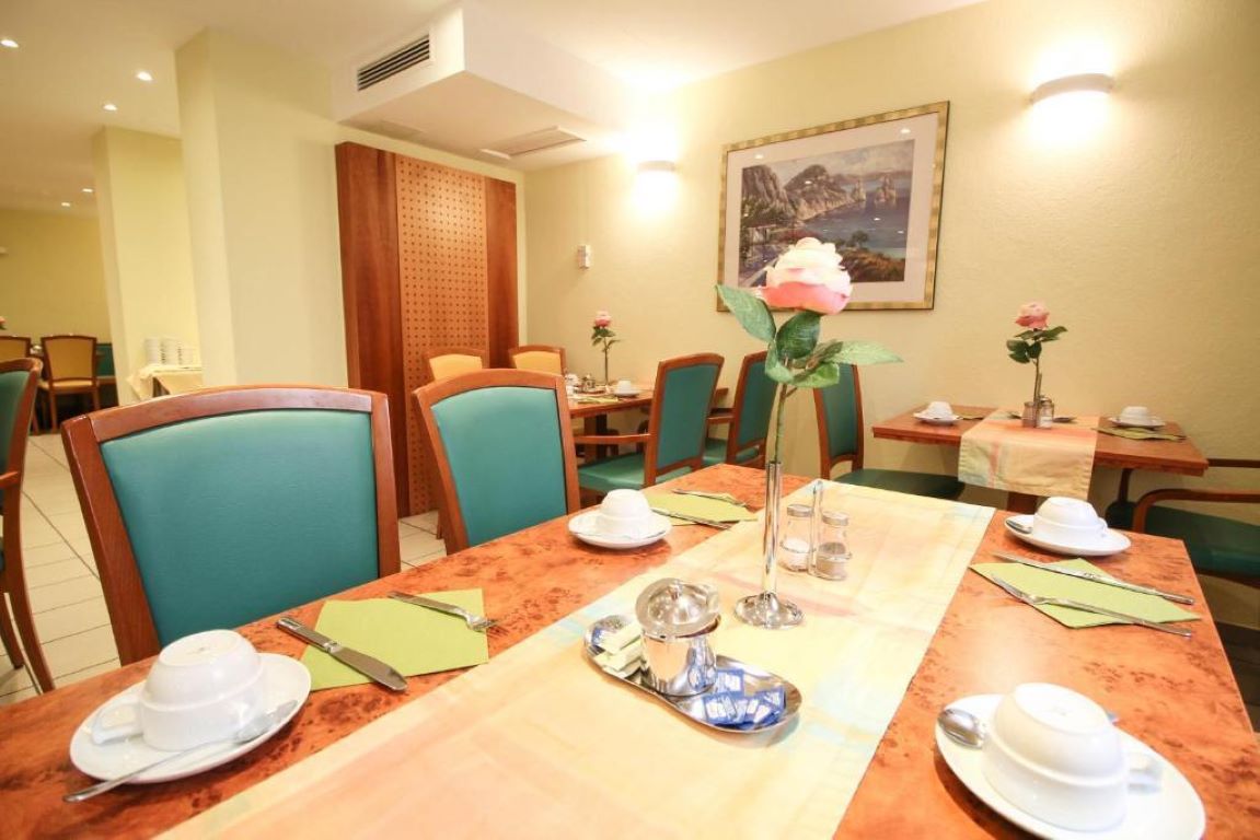Miramar am Romer Hotel-Restoran.jpg