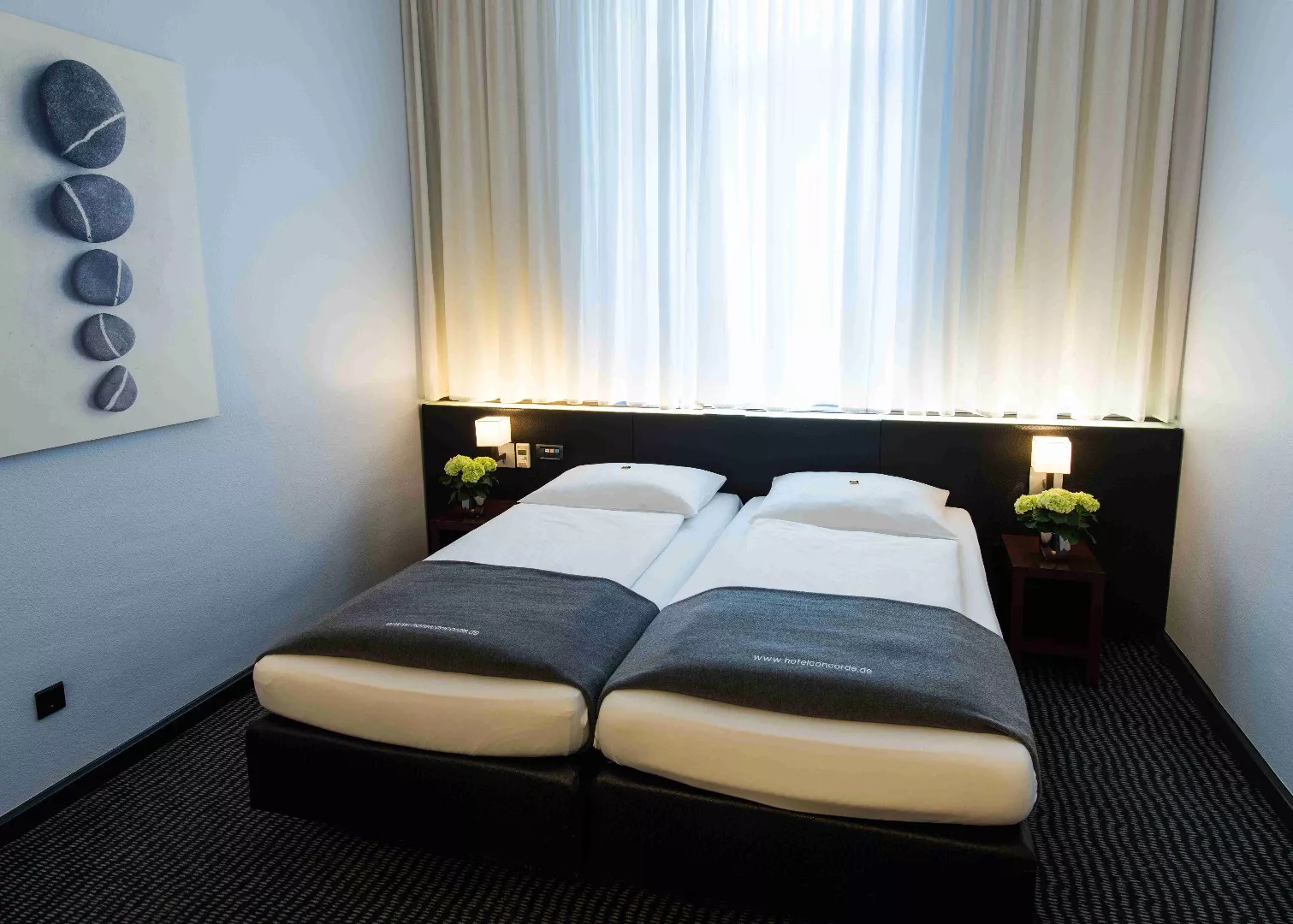 Concorde Hotel-Standardna soba.jpg