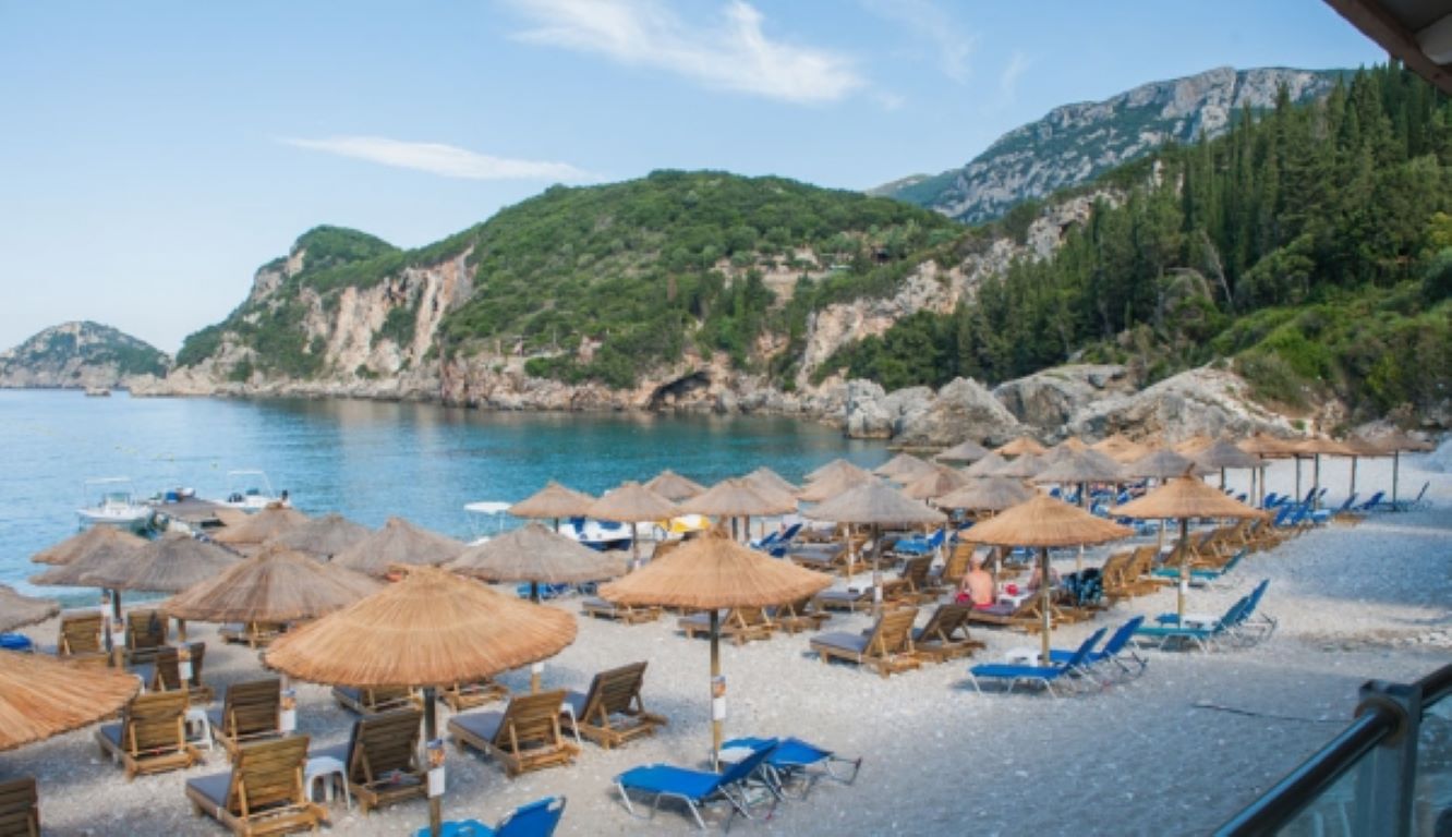 Hotel Ninos Blue Princes Beach-Plaza.jpg