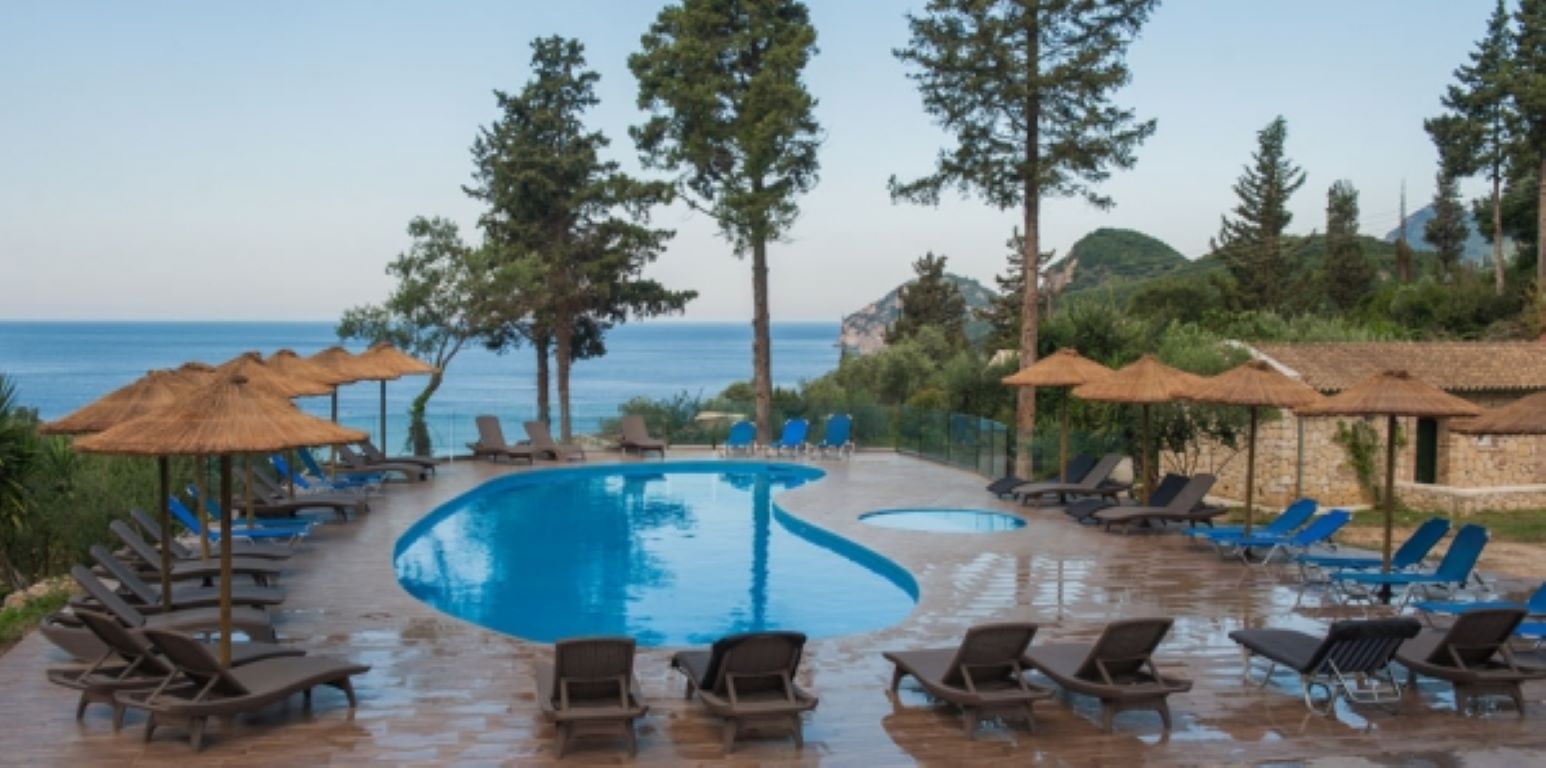 Ninos Blue Princes Beach Hotel-Bazen.jpg