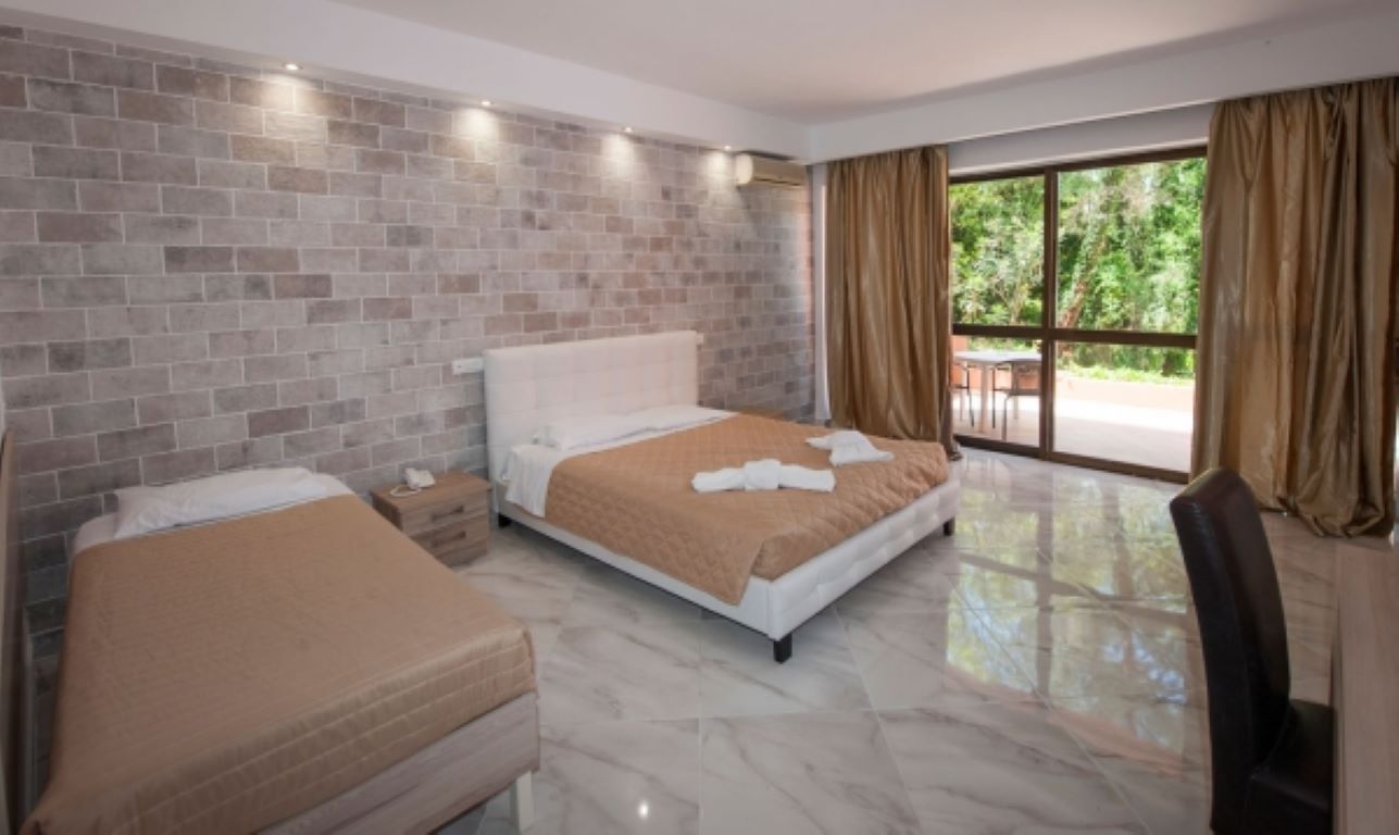 Ninos Blue Princes Beach Hotel-Junior suite pogled more.jpg