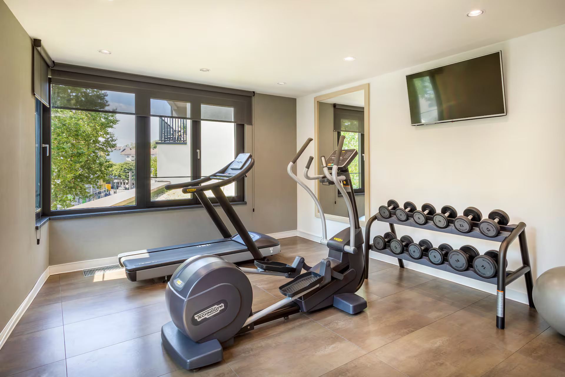 Innside by Melia Frankfurt Ostend-Teretana.jpg