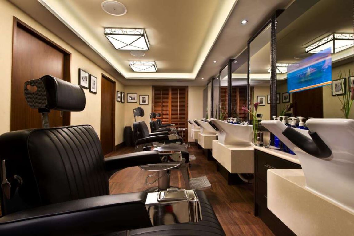 Steigenberger Icon Frankfurter Hof-Kozmeticki salon.jpg