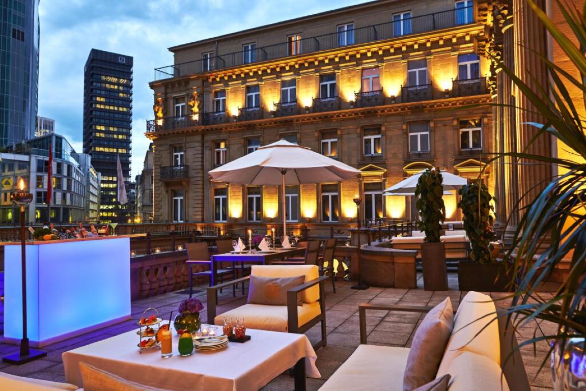Steigenberger Icon Frankfurter Hof-Terasa.jpg