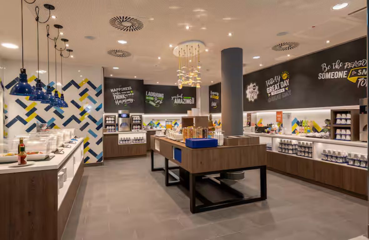Hampton by Hilton Dusseldorf City Centre-Dorucak.jpg