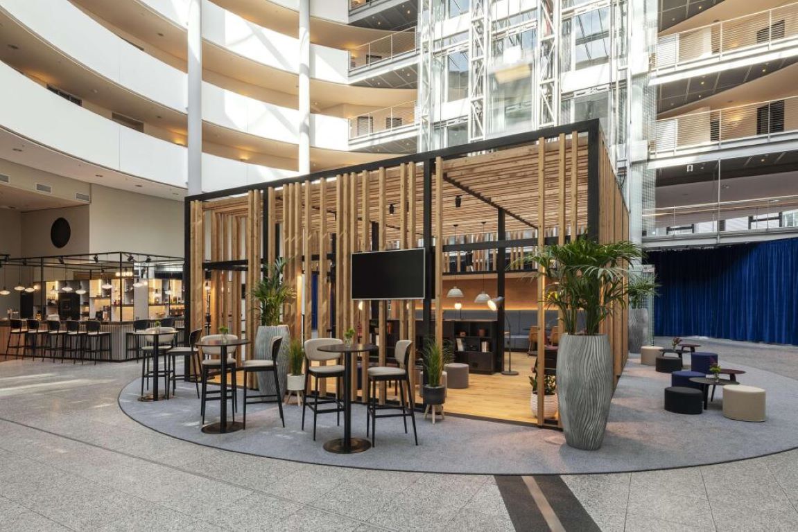 NH DUsseldorf City-Ulaz u hotel.jpg