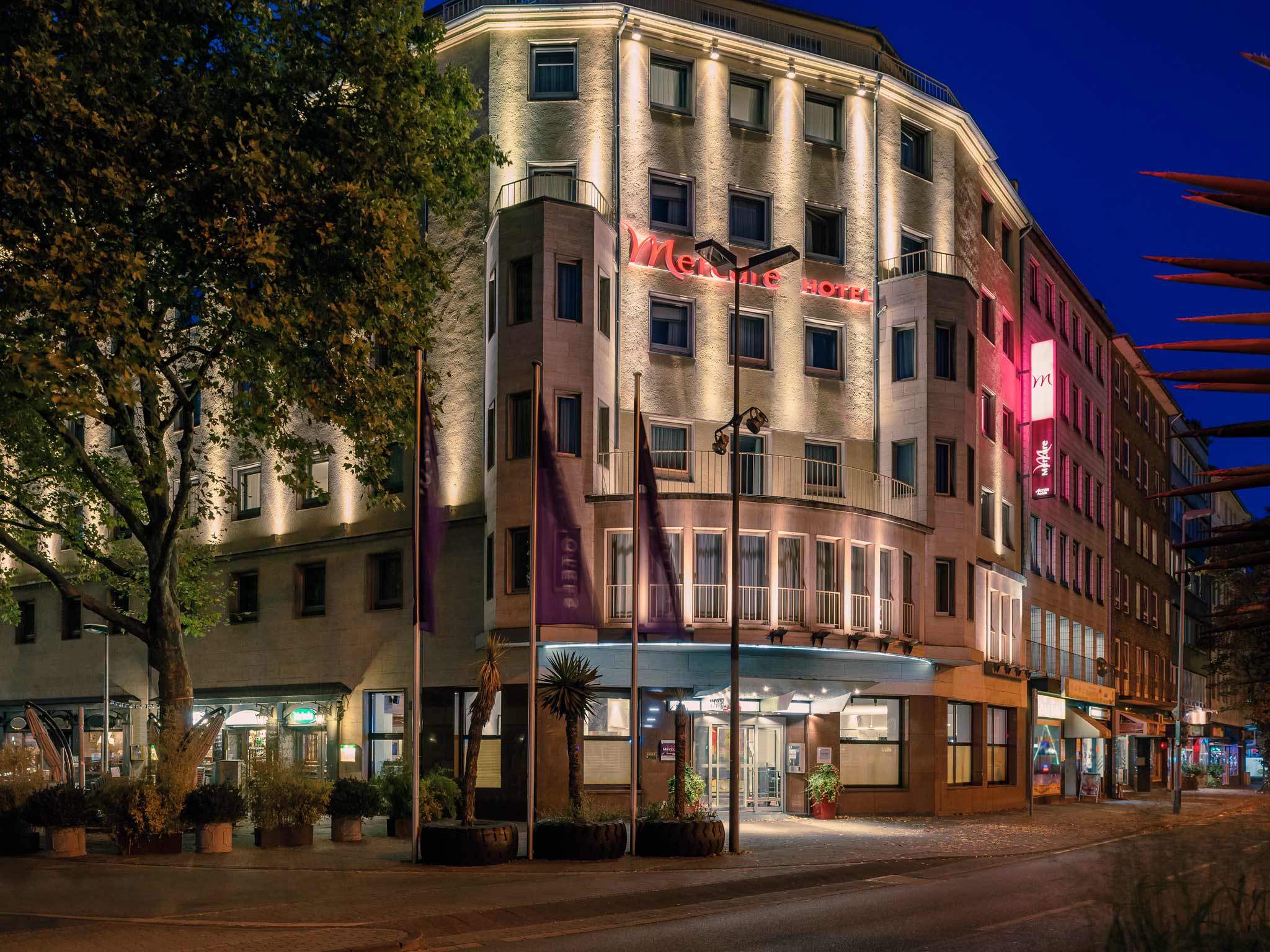 Mercure Dusseldorf City Center-Nocni izgled.jpg