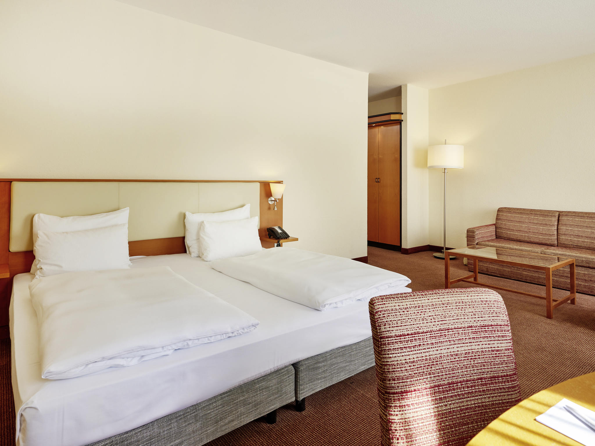 Mercure Dusseldorf City Center-Privilege soba.jpg