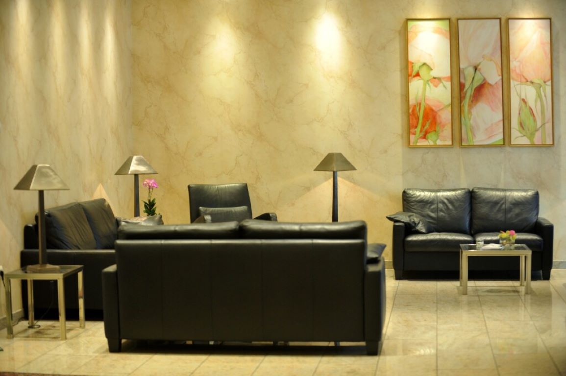 Stadt Munchen Hotel-Lobby.jpg