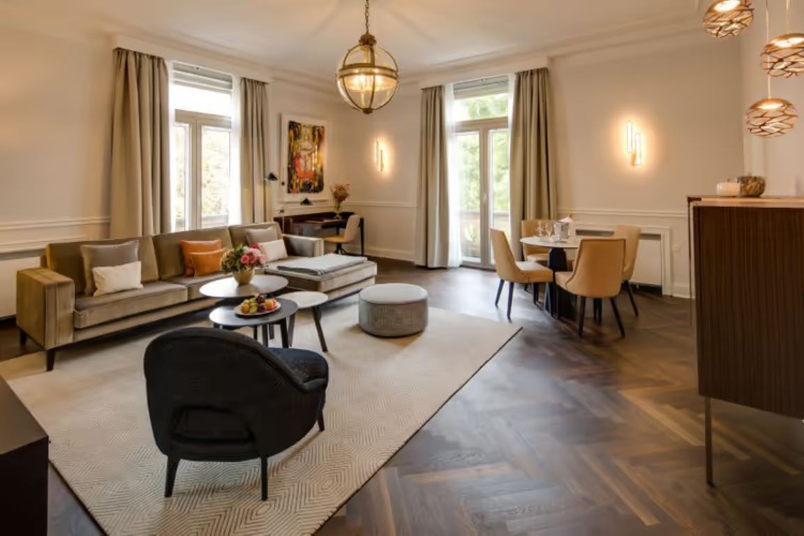 Steigenberger Icon Parkhotel Dusseldorf-Deluxe suite.jpg