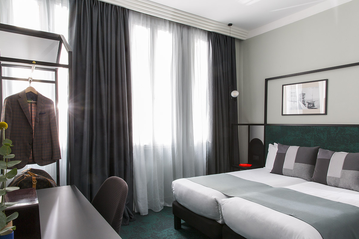 Hotel les Cigales-Standardna soba.jpg