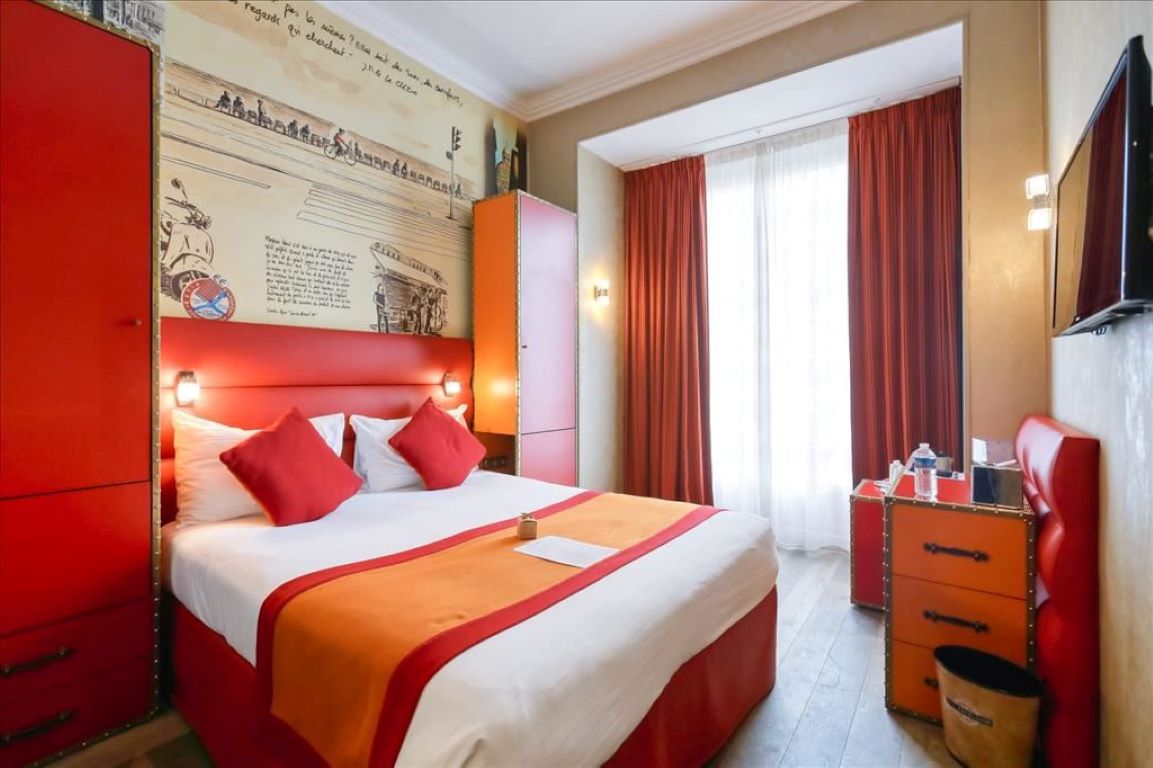 Hotel Excelsior by HappyCulture-Classic soba.jpg