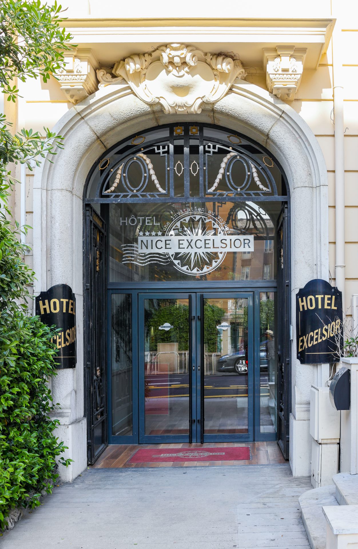 Hotel Excelsior by HappyCulture-Ulaz u hotel.jpg