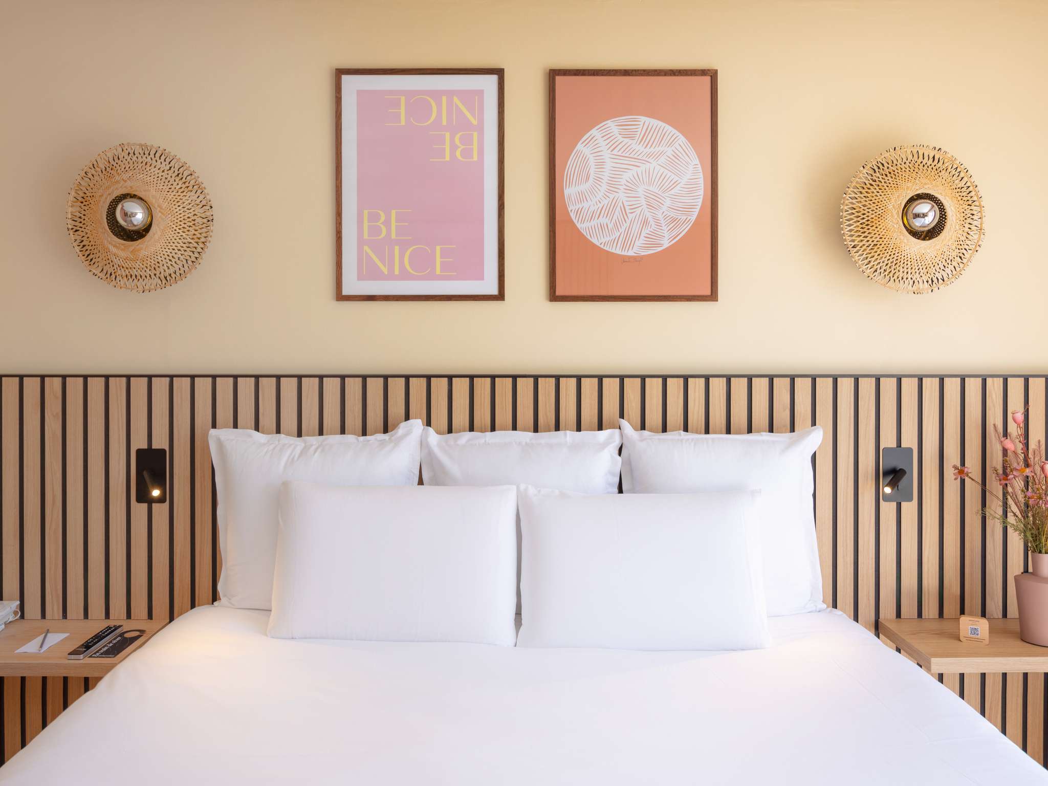Mercure Nice Centre Notre Dame-Privilege soba sa terasom.jpg