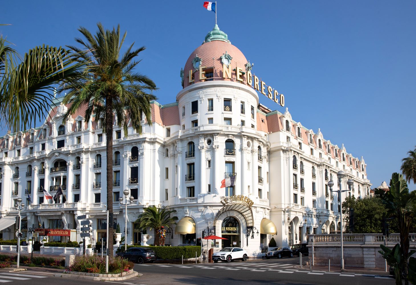 Le Negresco Hotel-Spoljasnji izgled.jpg