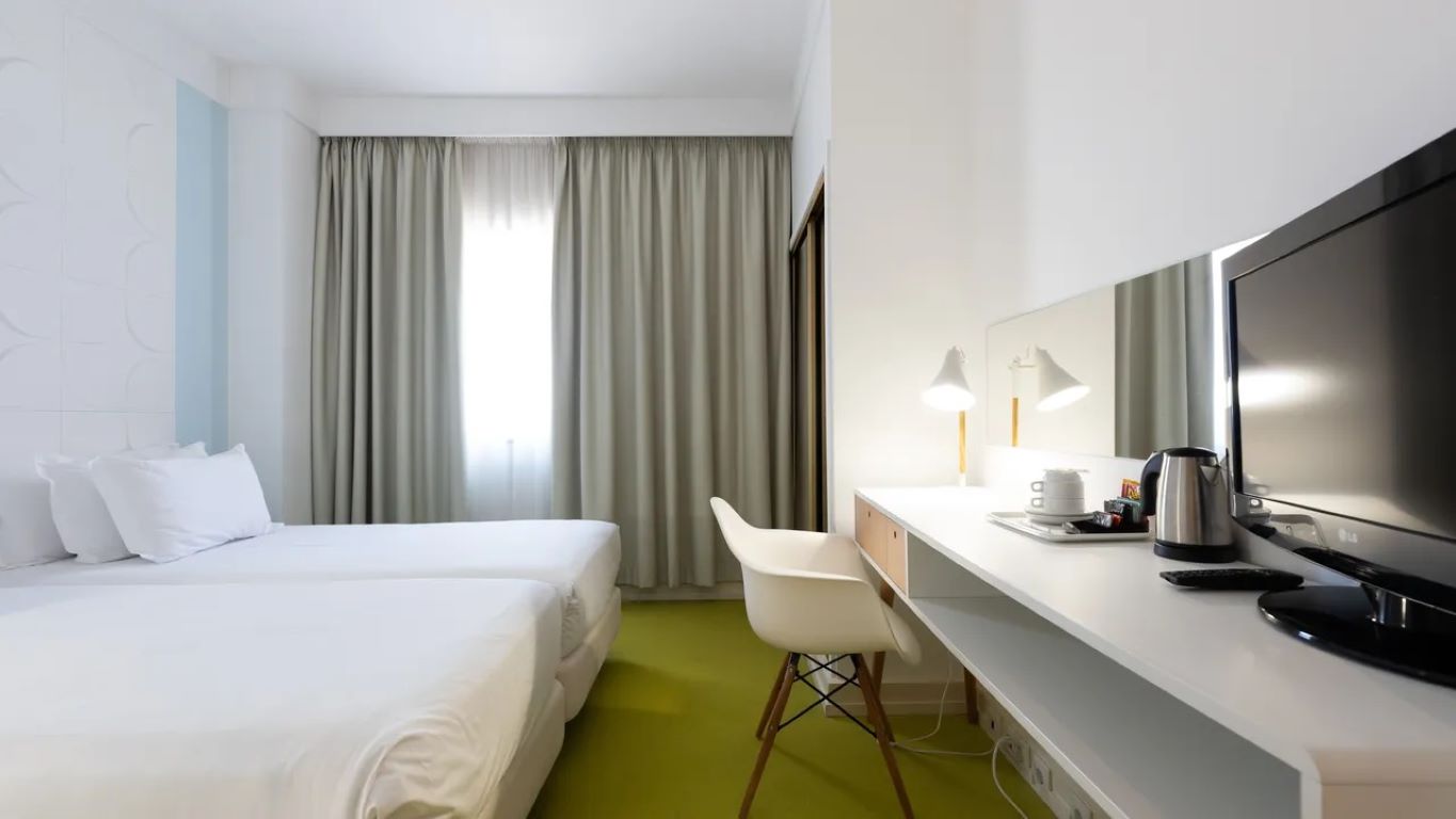 Legendary Porto Hotel-Standardna soba.jpg