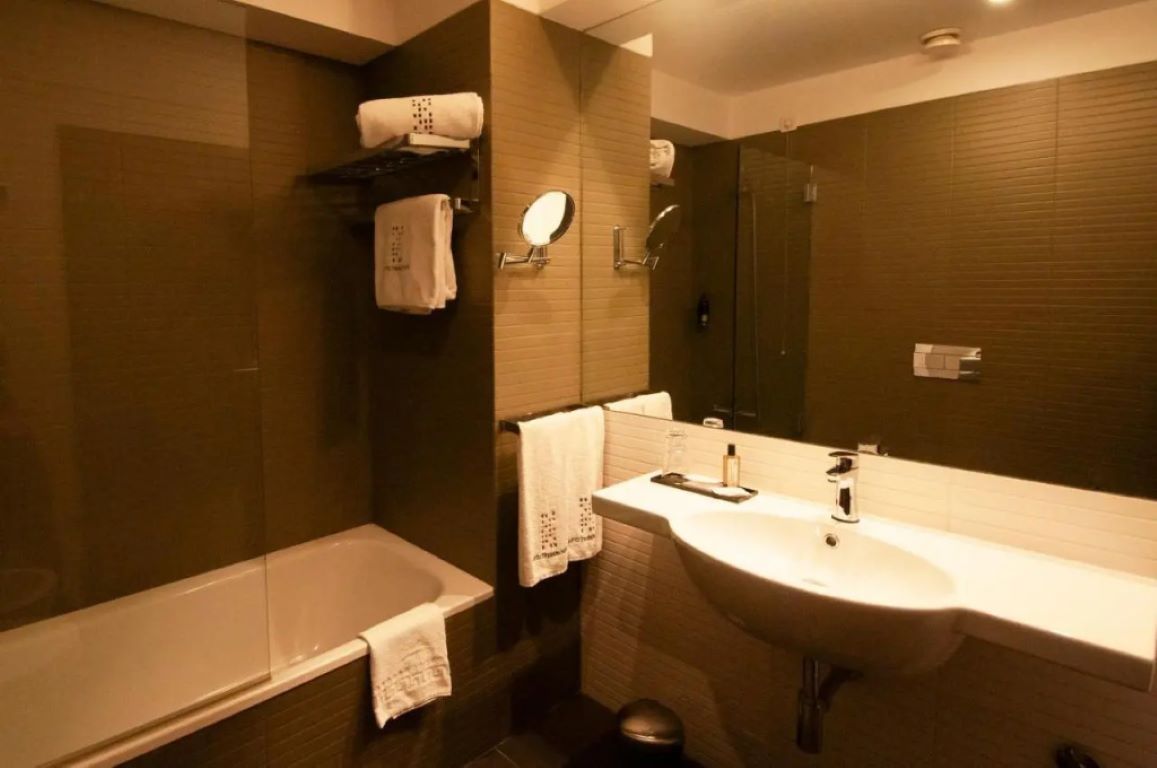 Porto Trindade Hotel-Kupatilo.jpg