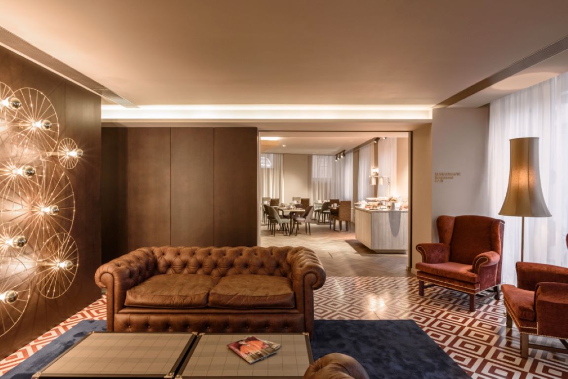 Exe Almada Porto-Lobby.jpg
