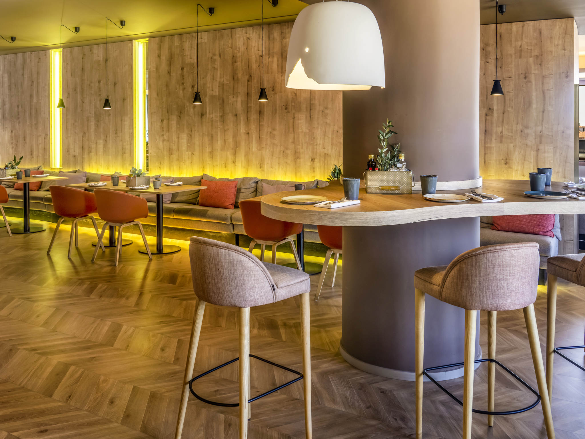 Mercure Porto Centro Santa Catarina-Glavni restoran.jpg