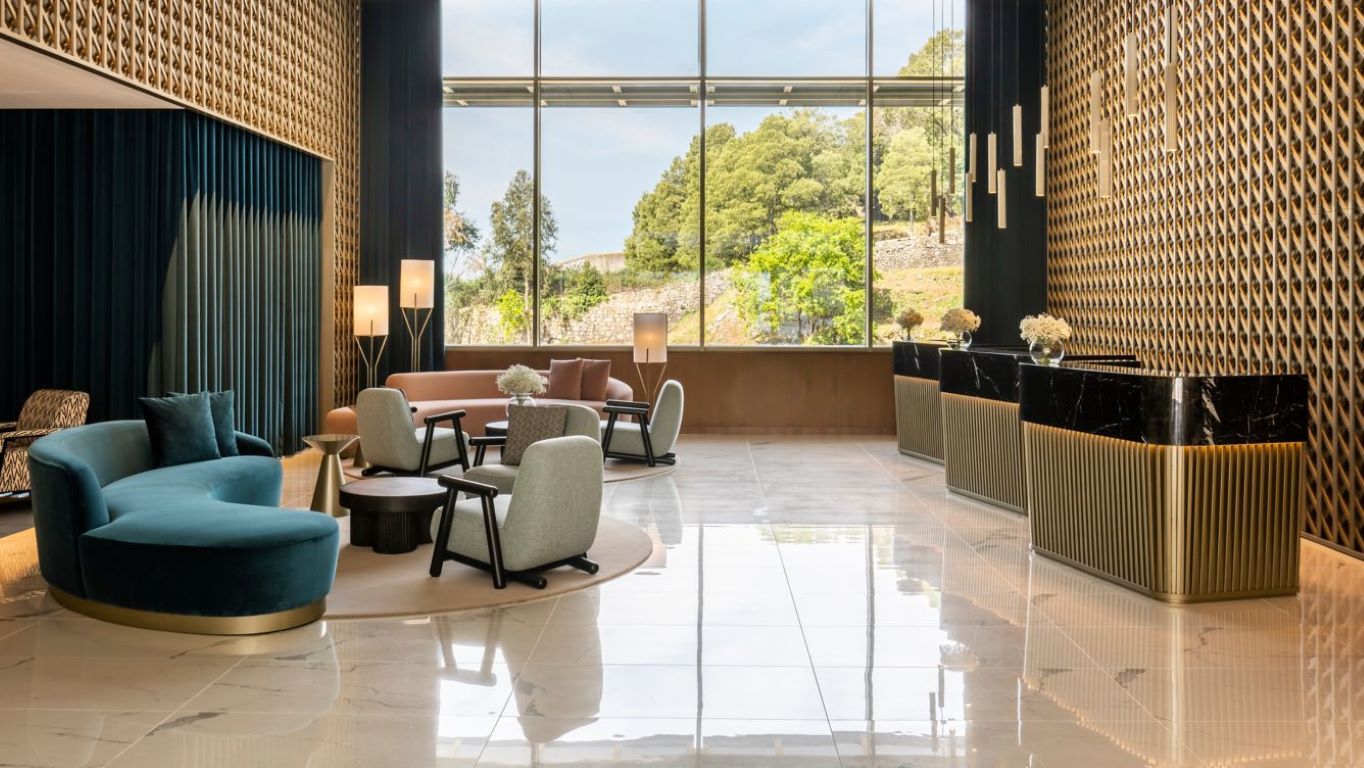 Renaissance Porto Lapa Hotel-Lobby.jpg
