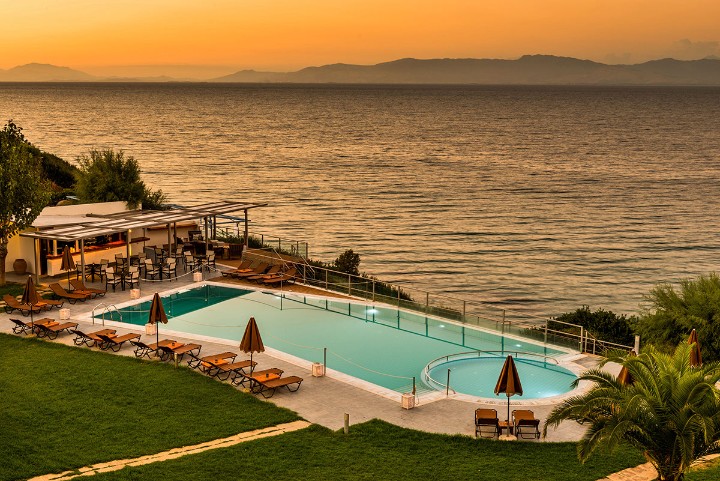 Niforeika Beach hotel sea view .jpg