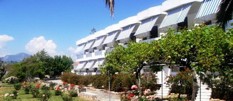 Hotel Niko spolja.jpg