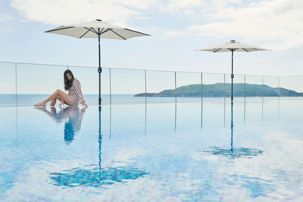 Tiara Holidays - Eurostars Queen of Montenegro - outdoor pool