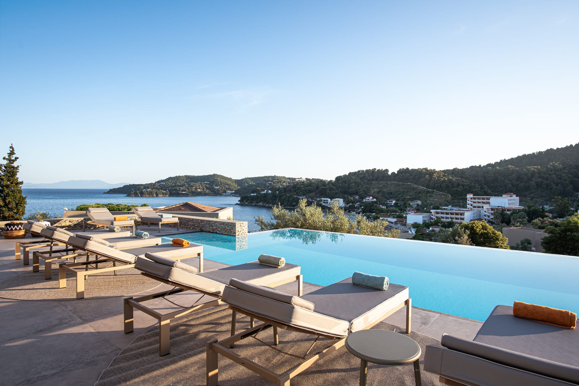 Pelagoon Skiathos pogled sa bazena