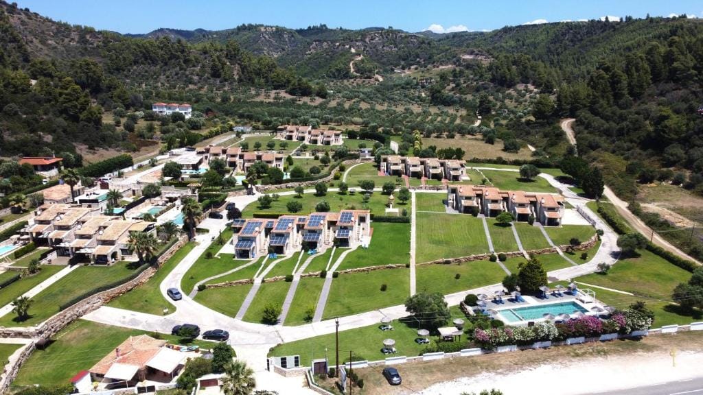 Tiara Holidays - Evlogia Village by Greek Pride