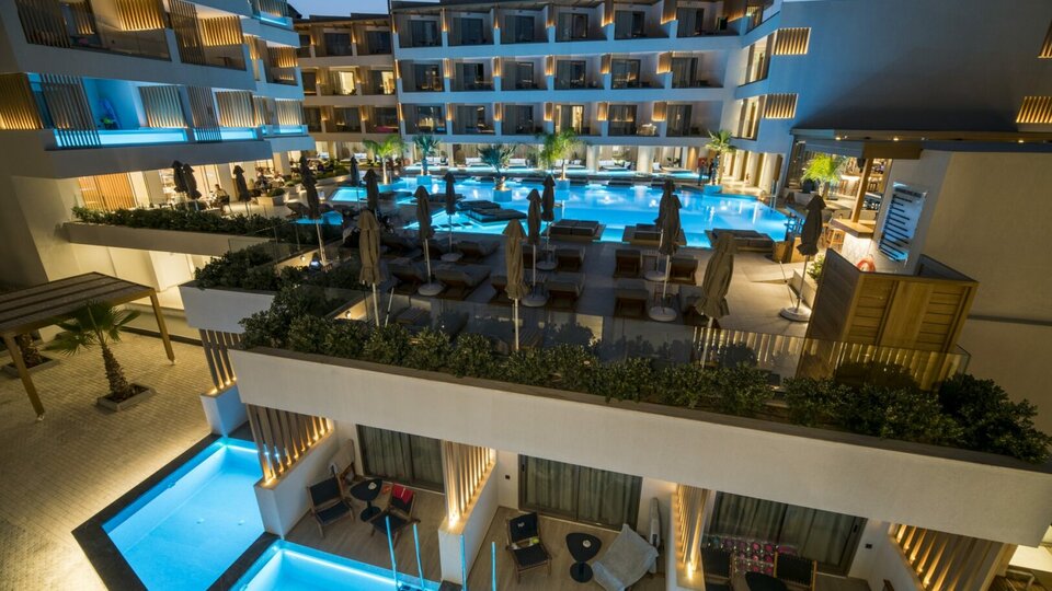 Akasha Beach Hotel & Spa