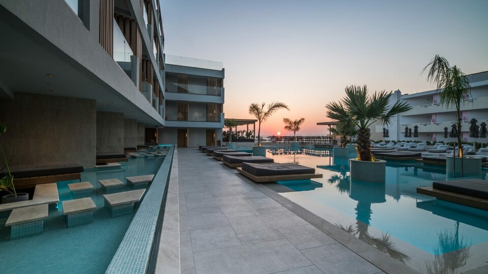 Akasha Beach Hotel & Spa