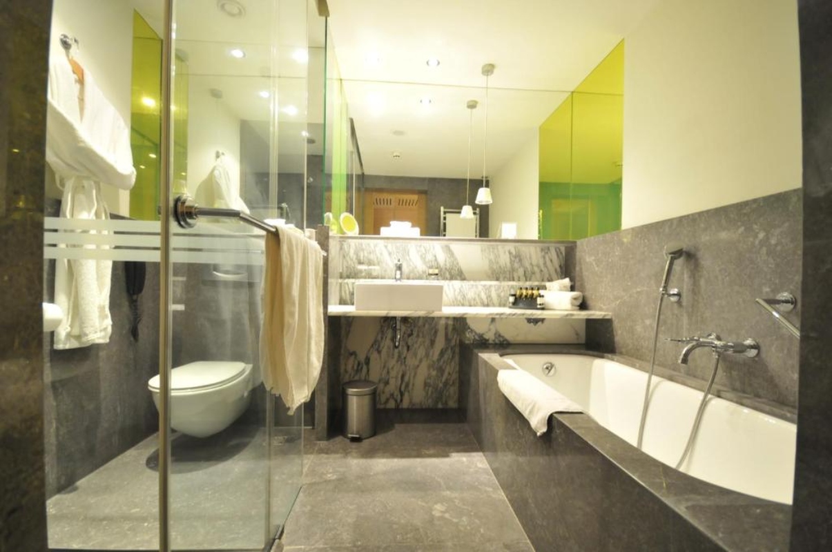 Hotel Nikopolis kupatilo.jpg