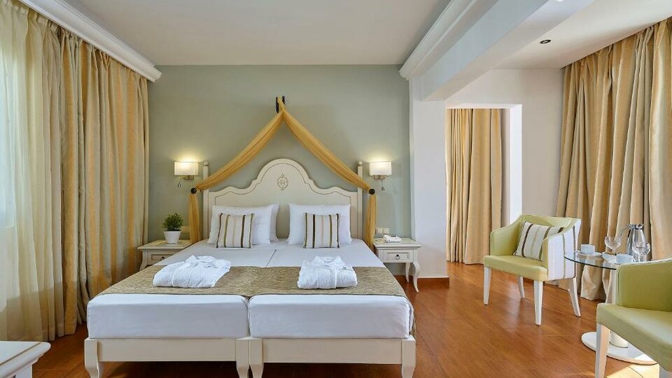 Alexander Beach Hotel&Village Resort izgled sobe