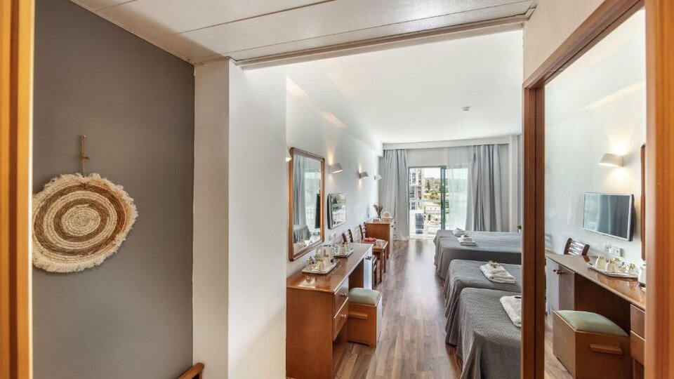 Antigoni Hotel Protaras hotelska soba